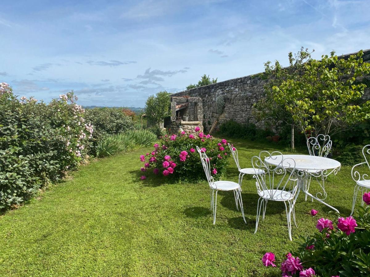 Le Prieure De Saint Pierre Bed & Breakfast Екстериор снимка