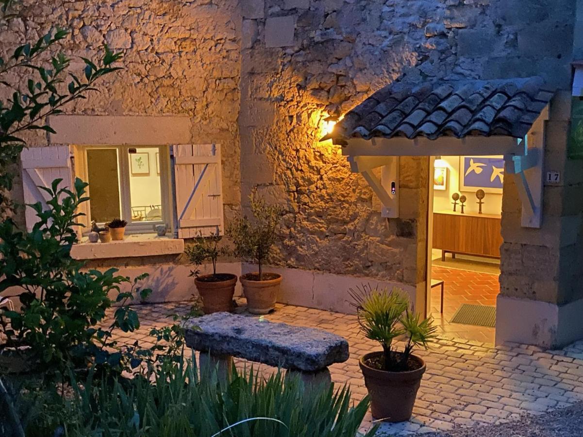 Le Prieure De Saint Pierre Bed & Breakfast Екстериор снимка