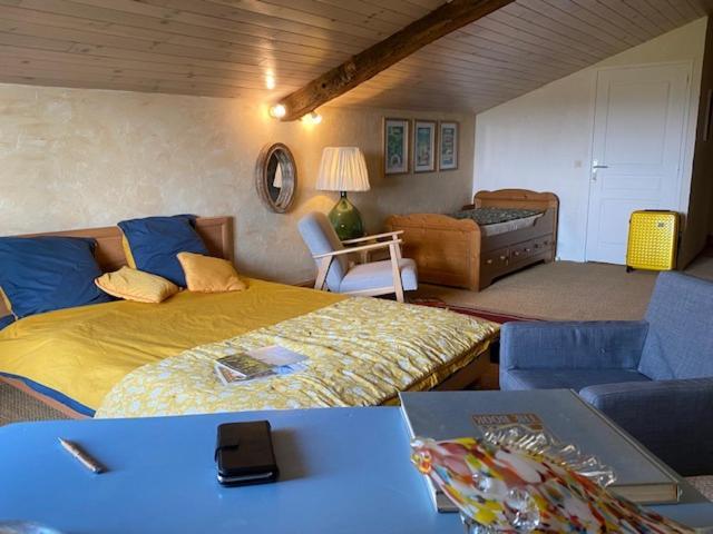Le Prieure De Saint Pierre Bed & Breakfast Екстериор снимка
