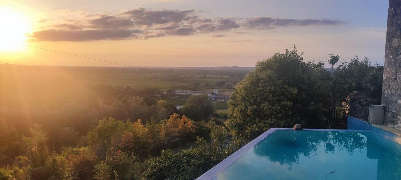 Le Prieure De Saint Pierre Bed & Breakfast Екстериор снимка